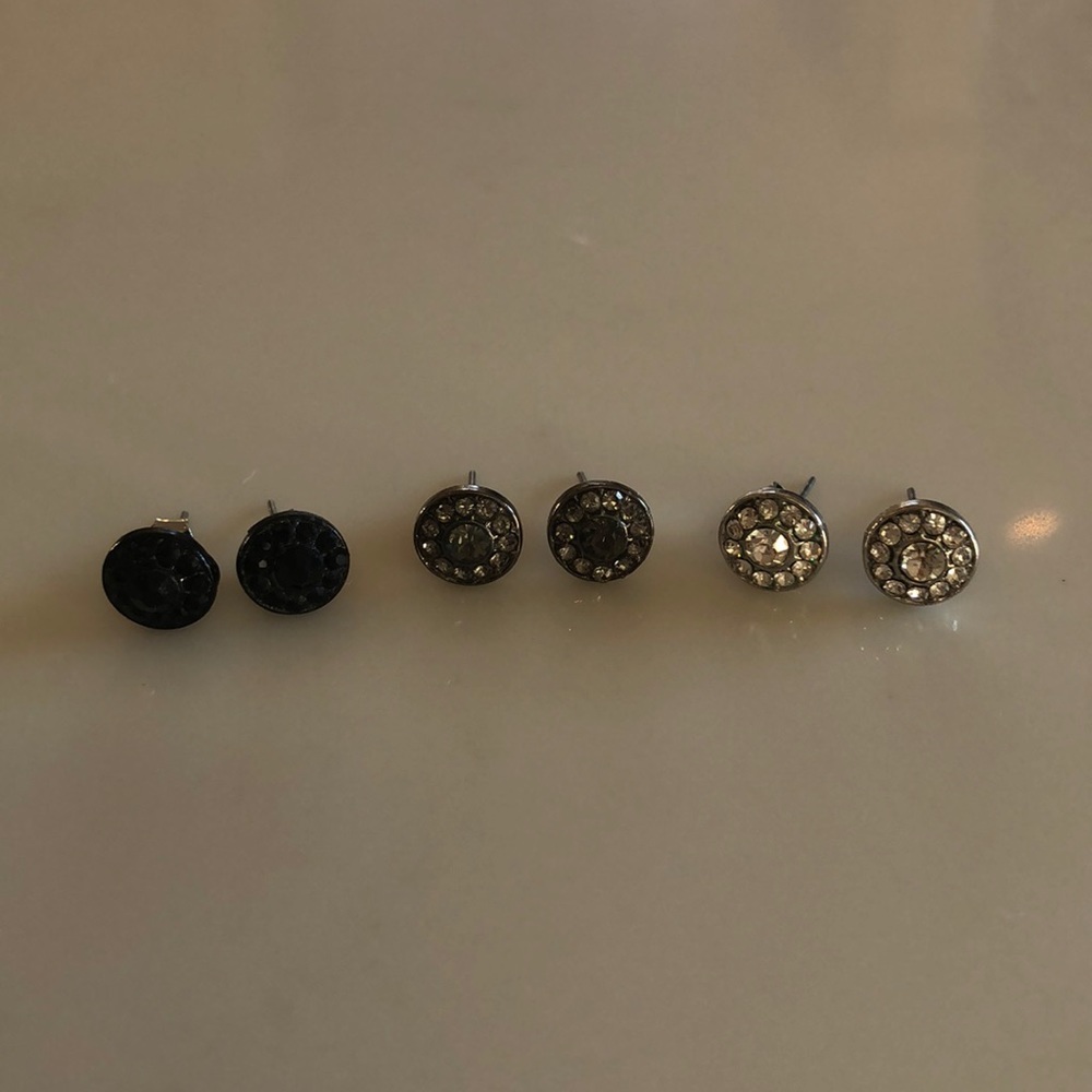 3 pairs of earrings